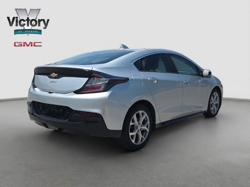 Used 2018 Chevrolet Volt Premier w/ Driver Confidence Package FWD image 18