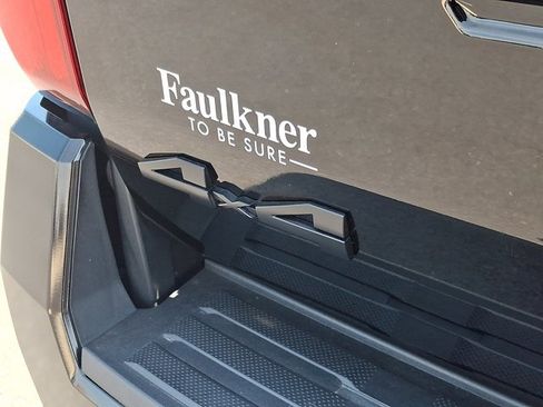 Certified 2024 Toyota Tacoma TRD Off-Road image 30