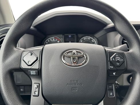 Used 2023 Toyota Tacoma SR AWD/4WD image 15