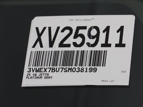 Used 2025 Volkswagen Jetta SE w/ Black Wheel Package image 25