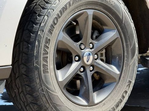 Used 2018 Ford Expedition XLT w/ Equipment Group 202A image 11