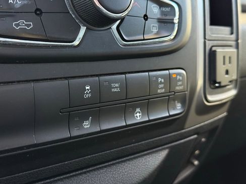 Used 2014 RAM 1500 Big Horn image 25