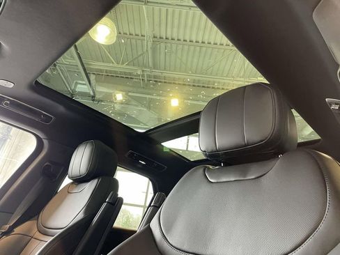 New 2026 Land Rover Range Rover Sport SE AWD/4WD image 23