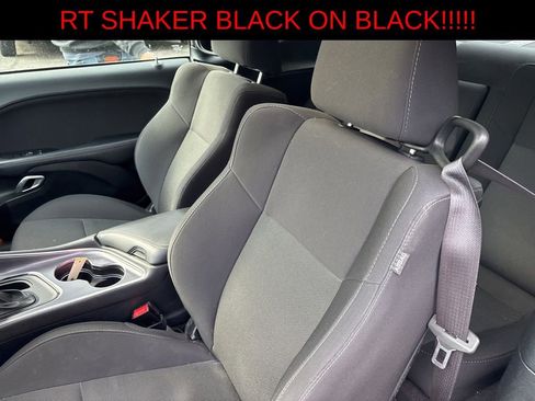 Used 2016 Dodge Challenger R/T image 13