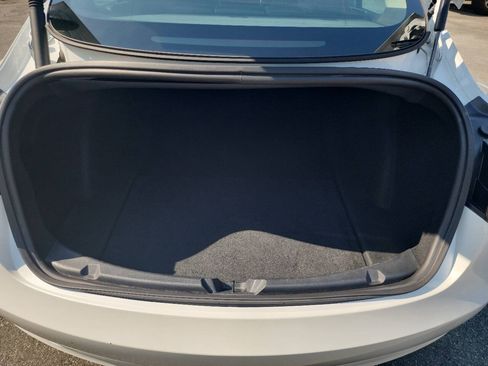 Used 2023 Tesla Model 3 Standard Range RWD image 19