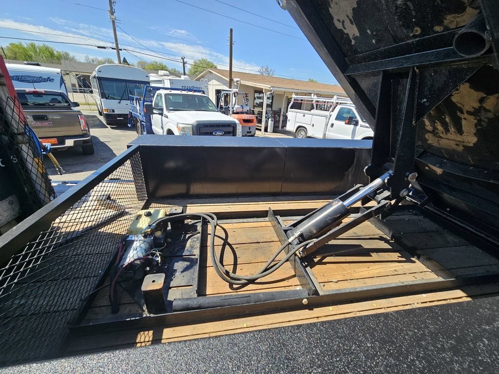 Used 2011 Ford F450 XL w/ High Capacity Trailer Tow Pkg RWD image 9