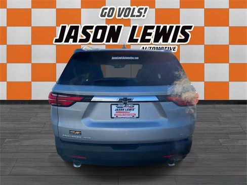 Used 2023 Chevrolet Traverse LT image 5