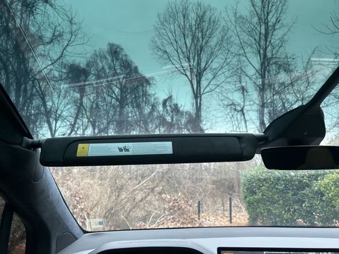 Used 2023 Tesla Model X image 33