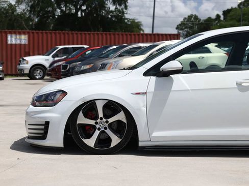 Used 2015 Volkswagen GTI S FWD image 23