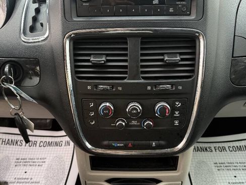 Used 2013 Dodge Grand Caravan SE FWD image 11