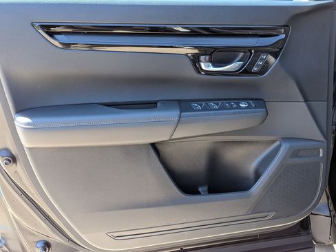 Certified 2025 Honda CR-V EX-L image 13
