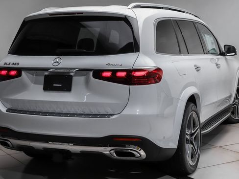 New 2026 Mercedes-Benz GLS 450 4MATIC image 23