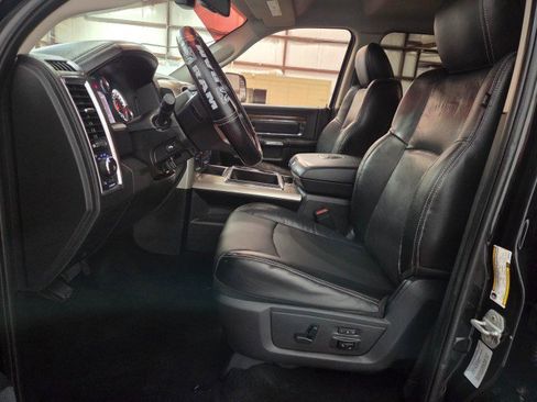 Used 2015 RAM 2500 Laramie w/ Black Appearance Group image 91