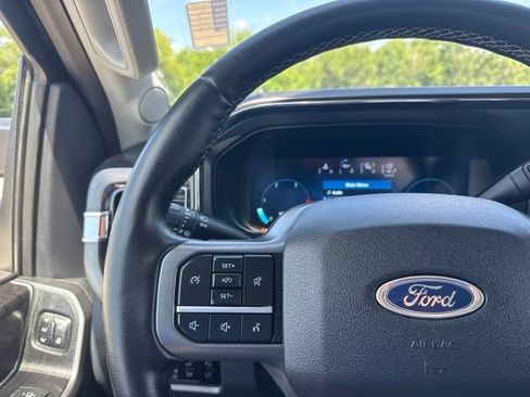 Used 2025 Ford F250 Lariat AWD/4WD image 18