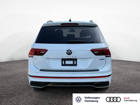 Used 2022 Volkswagen Tiguan SE R-Line AWD/4WD image 6