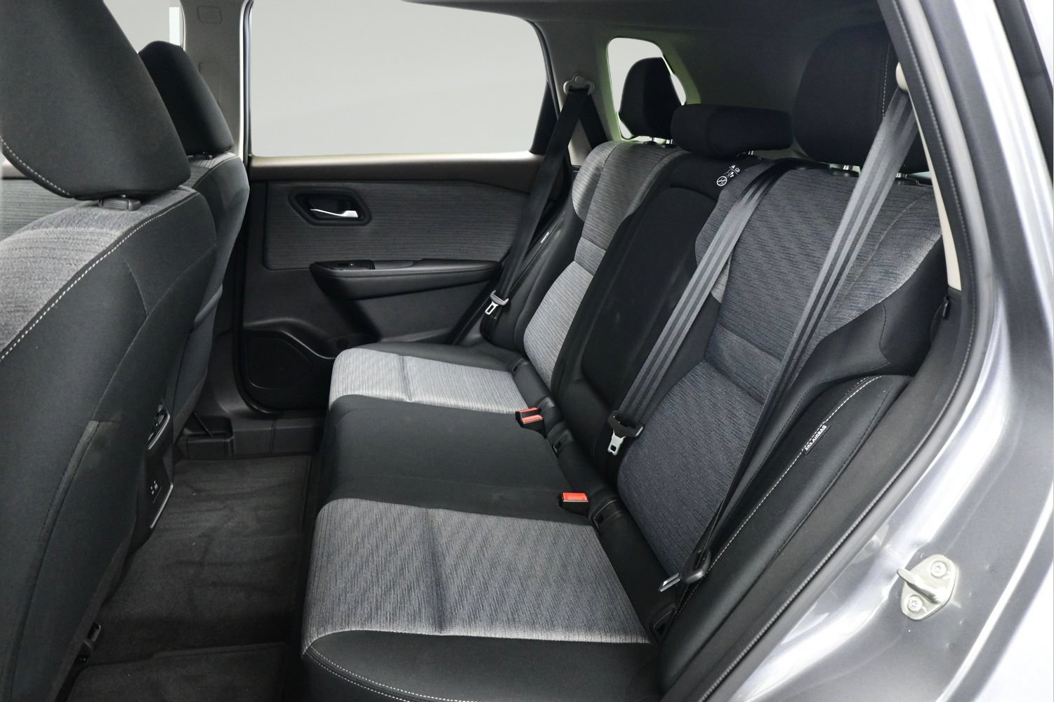 Certified 2023 Nissan Rogue SV FWD image 11