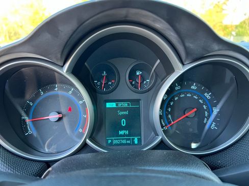 Used 2014 Chevrolet Cruze LT image 17