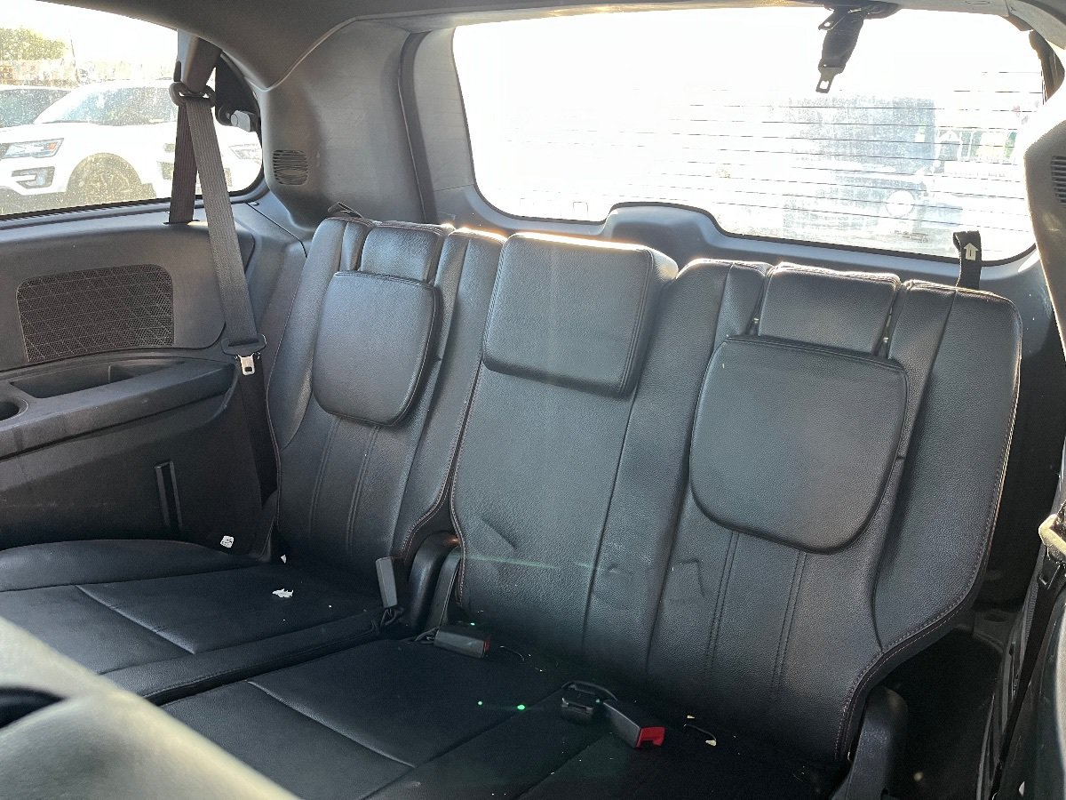 Used 2019 Dodge Grand Caravan GT FWD image 14