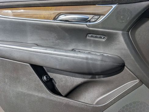 Used 2019 Cadillac XT5 Platinum image 15