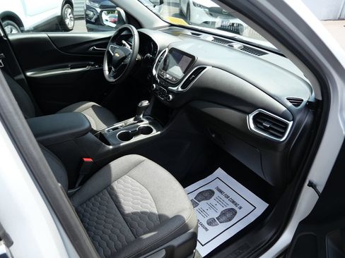 Used 2020 Chevrolet Equinox LT AWD/4WD image 27