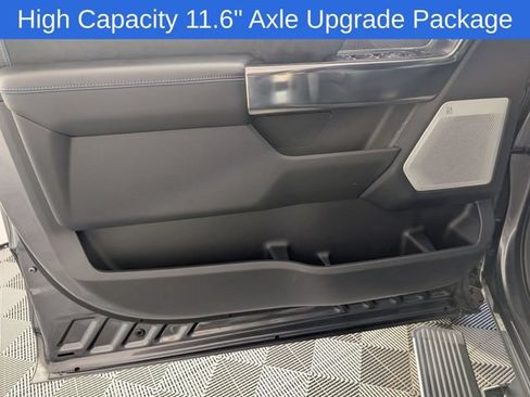 Used 2025 Ford F250 Platinum AWD/4WD image 12