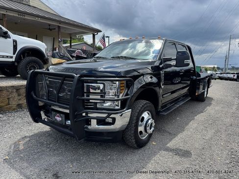 Used 2018 Ford F350 Lariat w/ Lariat Value Package AWD/4WD image 3