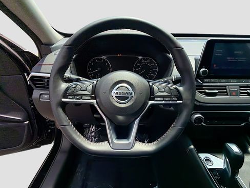 Used 2020 Nissan Altima 2.5 SR w/ Premium Package FWD image 37
