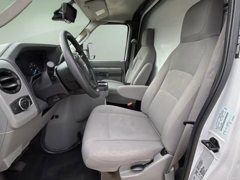 Used 2024 Ford E-350 and Econoline 350 Super Duty w/ Driver's Safety Package image 18