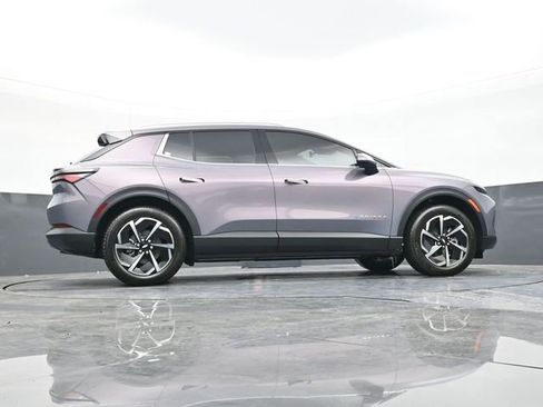 New 2026 Chevrolet Equinox EV LT image 44