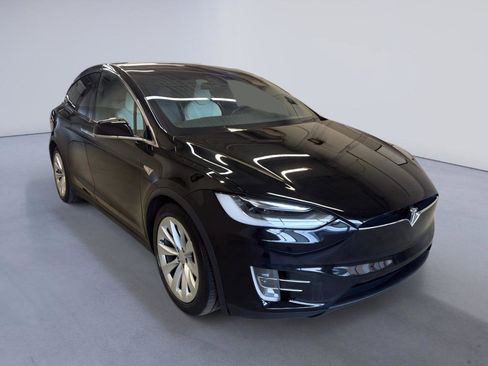 Used 2016 Tesla Model X P100D image 1