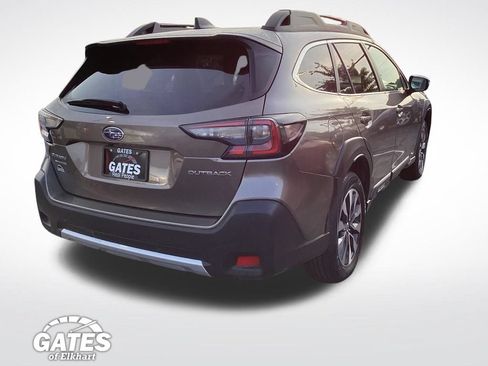 Used 2024 Subaru Outback Limited AWD/4WD image 12
