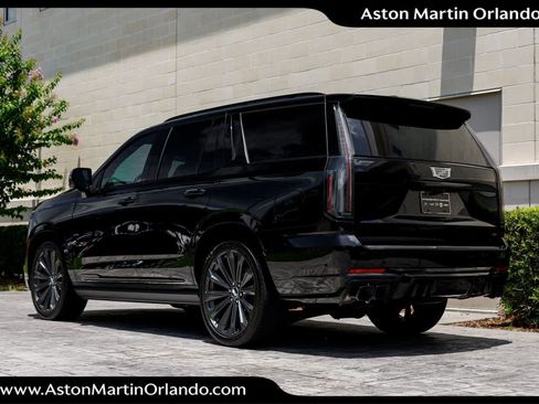 Used 2025 Cadillac Escalade V AWD/4WD image 43