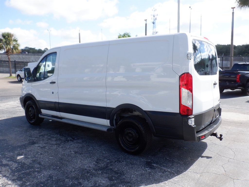 Used 2017 Ford Transit 250 130 Low Roof w/ Exterior Upgrade Package RWD image 3