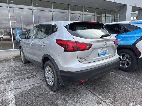 Used 2017 Nissan Rogue Sport S FWD image 5