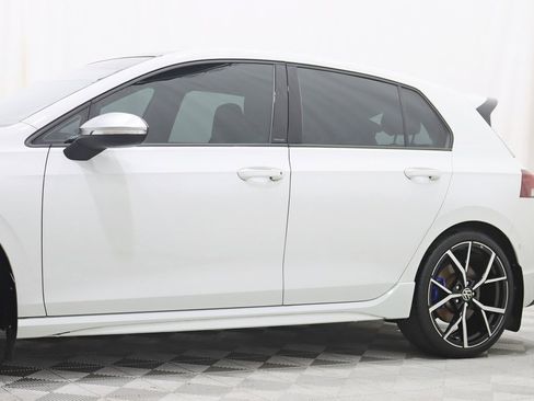 Used 2022 Volkswagen Golf R image 3