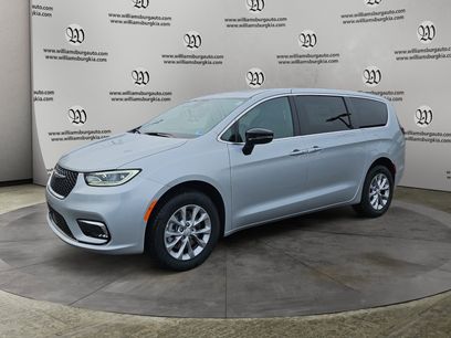 New 2026 Chrysler Pacifica Limited