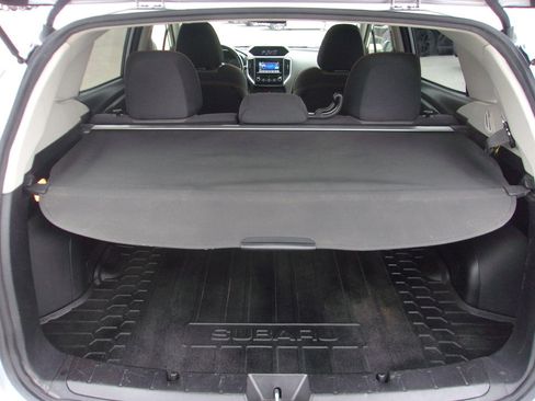 Used 2021 Subaru Crosstrek 2.0i Premium image 16