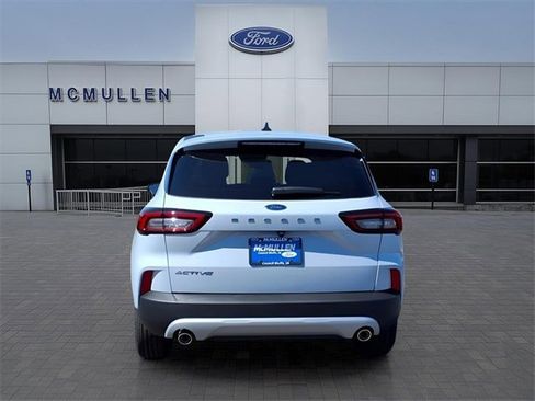 Used 2025 Ford Escape Active w/ Cold Weather Package image 4