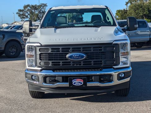 New 2026 Ford F250 XL w/ XL Chrome Package image 9