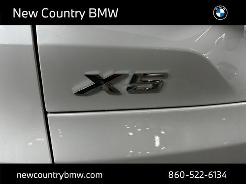 New 2026 BMW X5 xDrive40i w/ Premium Package image 10