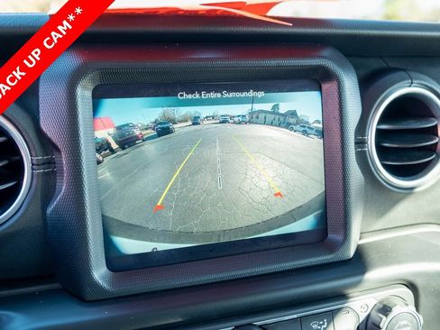 Used 2020 Jeep Wrangler Unlimited Sahara w/ Dual Top Group image 9