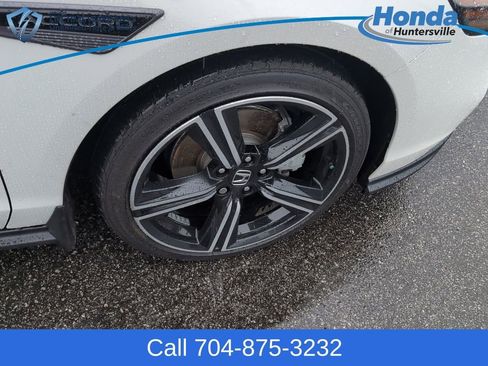 Used 2023 Honda Accord Sport image 9