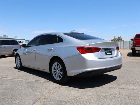 Used 2018 Chevrolet Malibu LT FWD image 5