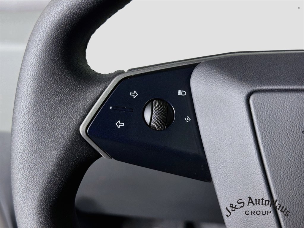 Used 2026 Tesla Cybertruck AWD Crew Cab image 13