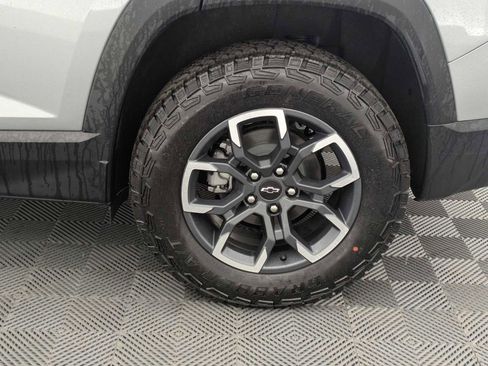 New 2026 Chevrolet Equinox ACTIV w/ Convenience Package III image 14