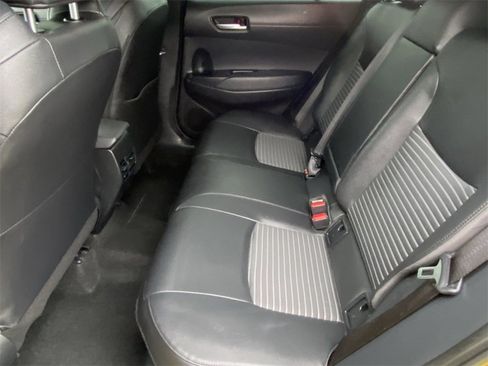 Certified 2023 Toyota Corolla Cross XSE image 18