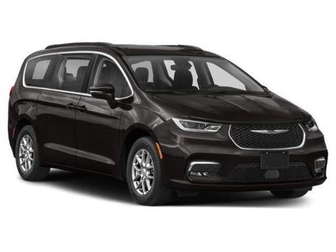 Used 2023 Chrysler Pacifica Touring-L FWD image 6