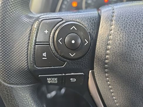 Used 2014 Toyota RAV4 LE AWD/4WD image 20