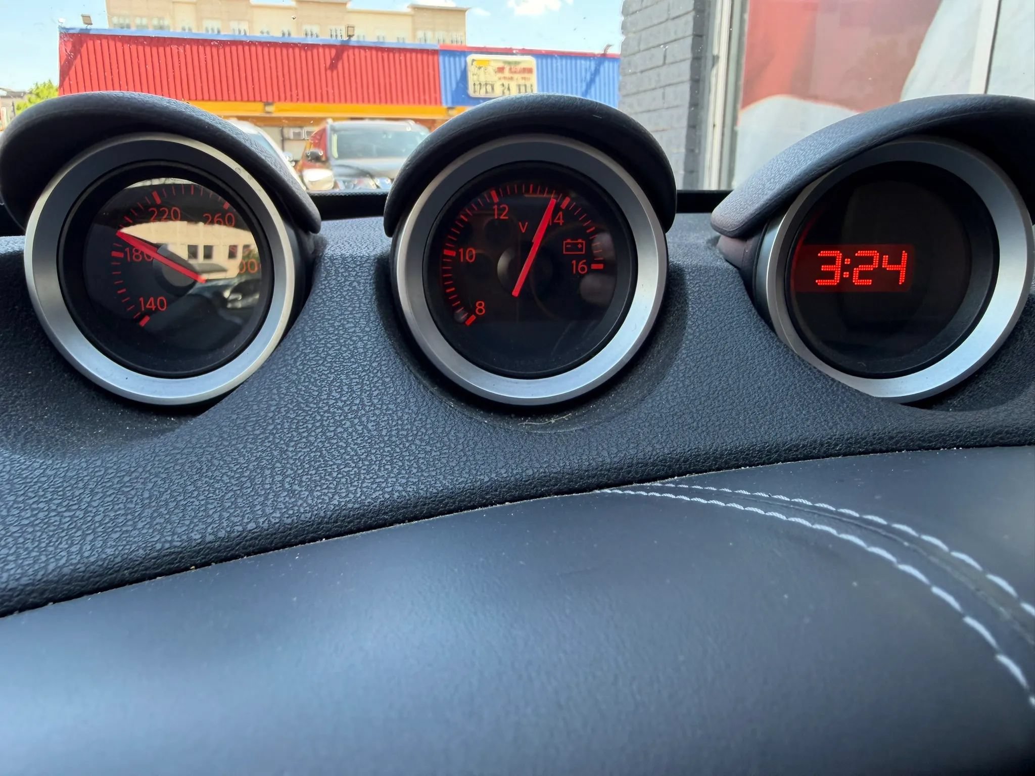 Used 2013 Nissan 370Z Touring RWD image 23