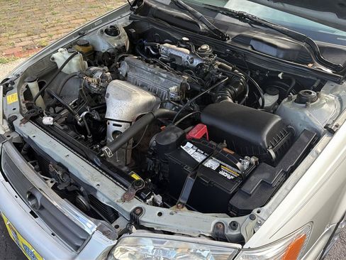 Used 2000 Toyota Camry CE FWD image 43